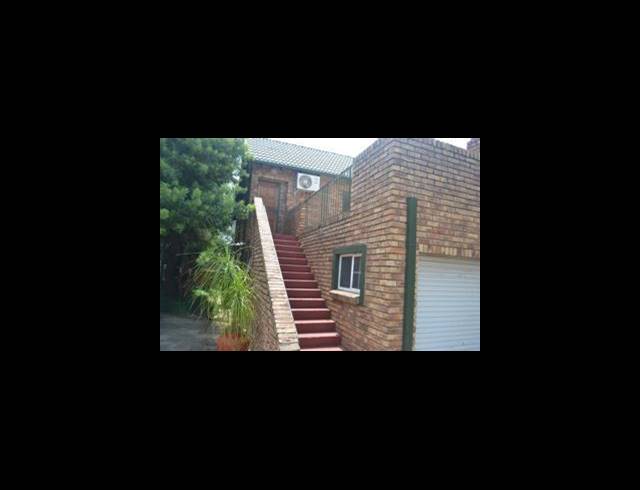 3 BEDROOM APARTMENT FOR SALE IN FLORAUNA